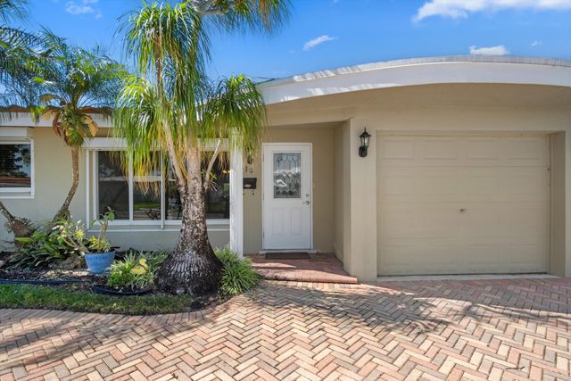 330 SE 9th Court, Pompano Beach, FL 33060