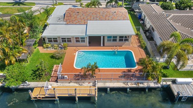330 SE 9th Court, Pompano Beach, FL 33060