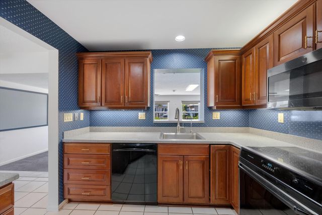 330 SE 9th Court, Pompano Beach, FL 33060