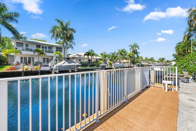 330 SE 9th Court, Pompano Beach, FL 33060