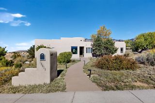 13615 Canada Del Oso Place NE, Albuquerque, NM 87111