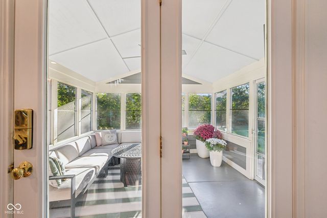 4295 Riverbirch Run, Zionsville, IN 46077