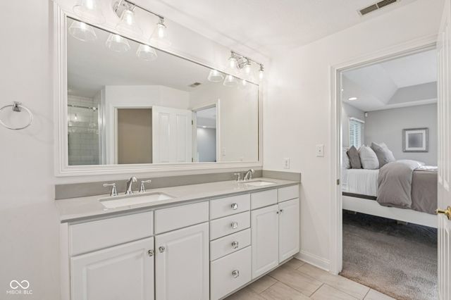 4295 Riverbirch Run, Zionsville, IN 46077