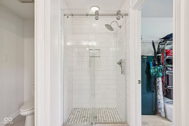 4295 Riverbirch Run, Zionsville, IN 46077