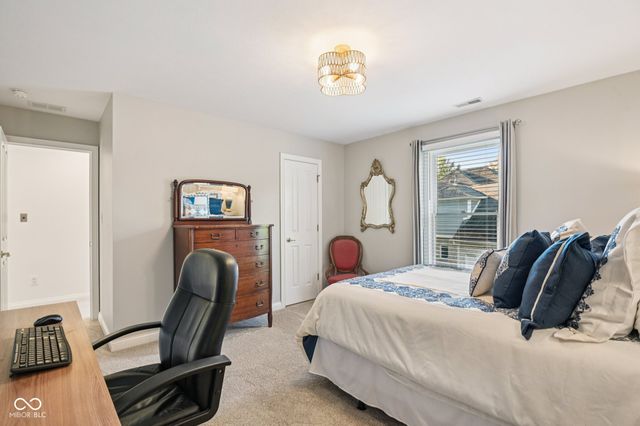 4295 Riverbirch Run, Zionsville, IN 46077