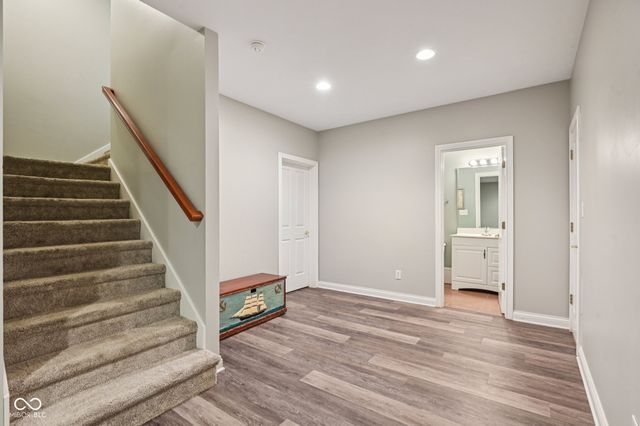 4295 Riverbirch Run, Zionsville, IN 46077