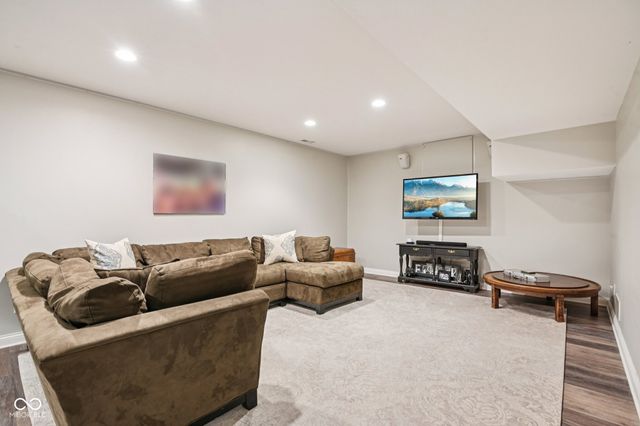 4295 Riverbirch Run, Zionsville, IN 46077