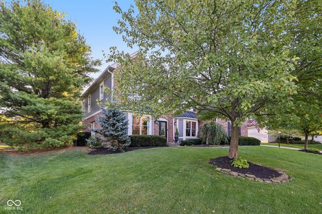4295 Riverbirch Run, Zionsville, IN 46077