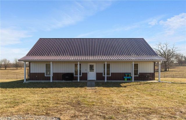 2710 NE CC Highway, Leeton, MO 64761