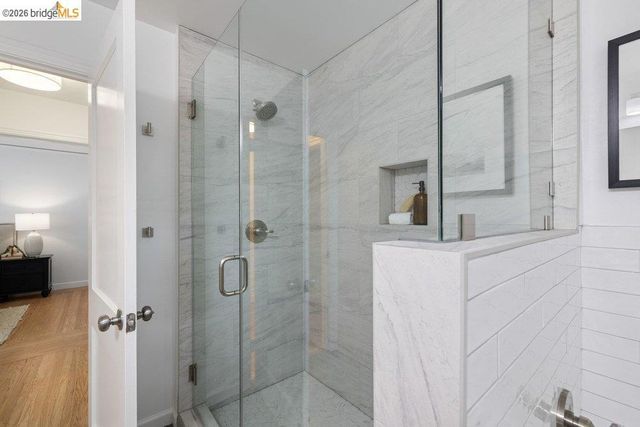 31 Harbord Court, Oakland, CA 94618