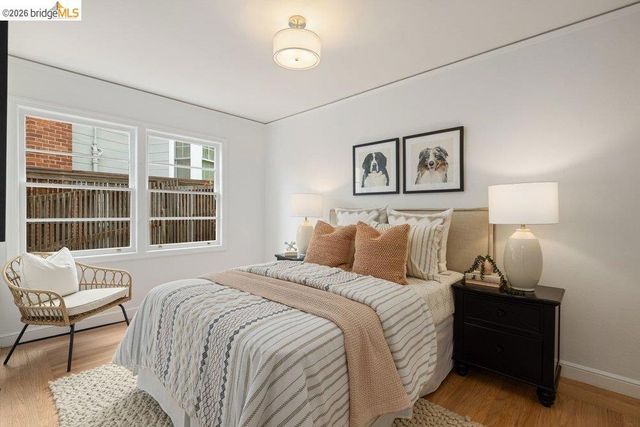 31 Harbord Court, Oakland, CA 94618