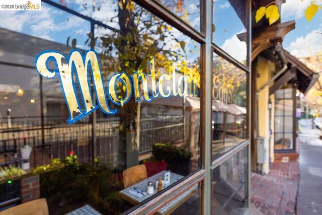 31 Harbord Court, Oakland, CA 94618