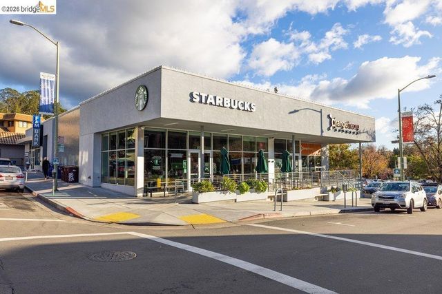 31 Harbord Court, Oakland, CA 94618