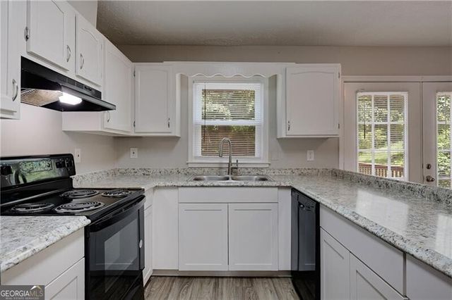 6934 Cottonwood Trail, Riverdale, GA 30296