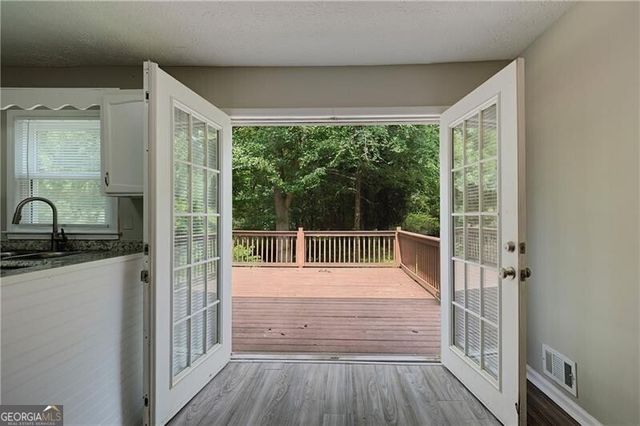6934 Cottonwood Trail, Riverdale, GA 30296
