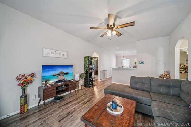 11418 S 238th East Avenue, Broken Arrow, OK 74014