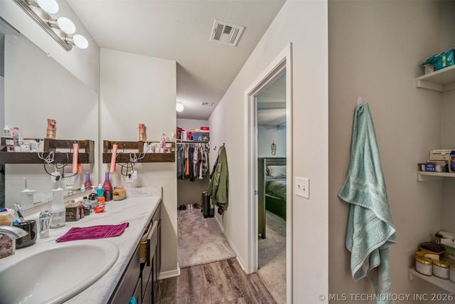 11418 S 238th East Avenue, Broken Arrow, OK 74014