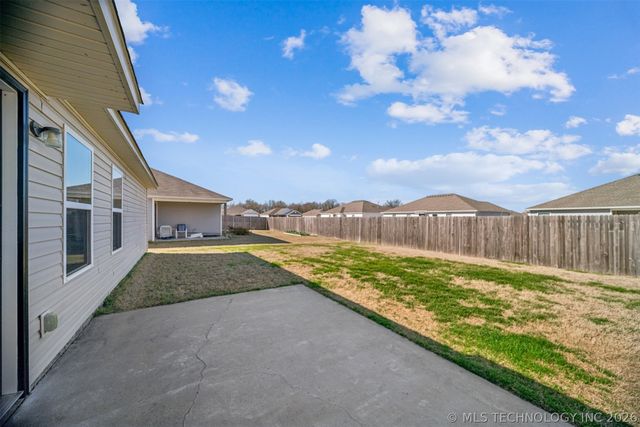 11418 S 238th East Avenue, Broken Arrow, OK 74014