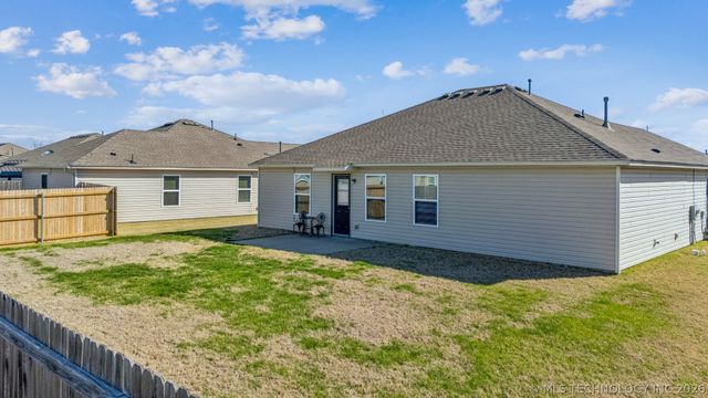 11418 S 238th East Avenue, Broken Arrow, OK 74014