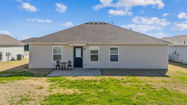 11418 S 238th East Avenue, Broken Arrow, OK 74014