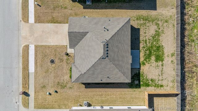 11418 S 238th East Avenue, Broken Arrow, OK 74014