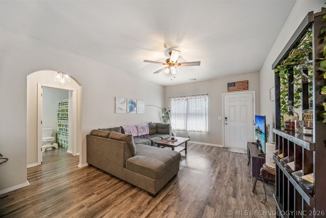 11418 S 238th East Avenue, Broken Arrow, OK 74014