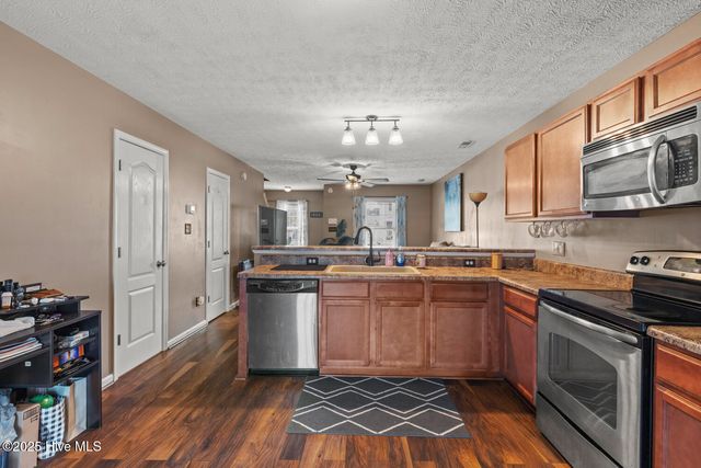 300 Glen Cannon Drive, Jacksonville, NC 28546