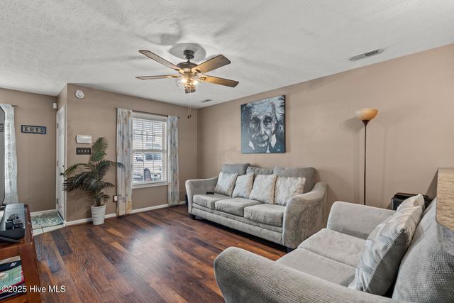300 Glen Cannon Drive, Jacksonville, NC 28546