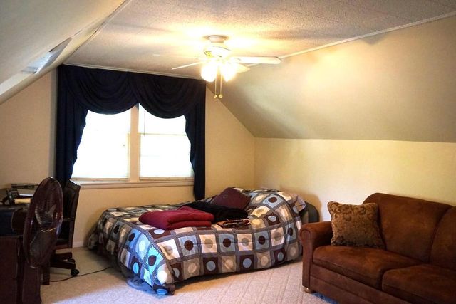118 Summit DRIVE, Port Washington, WI 53074