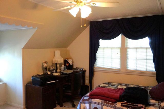 118 Summit DRIVE, Port Washington, WI 53074
