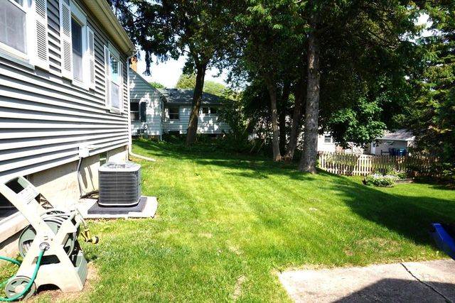 118 Summit DRIVE, Port Washington, WI 53074