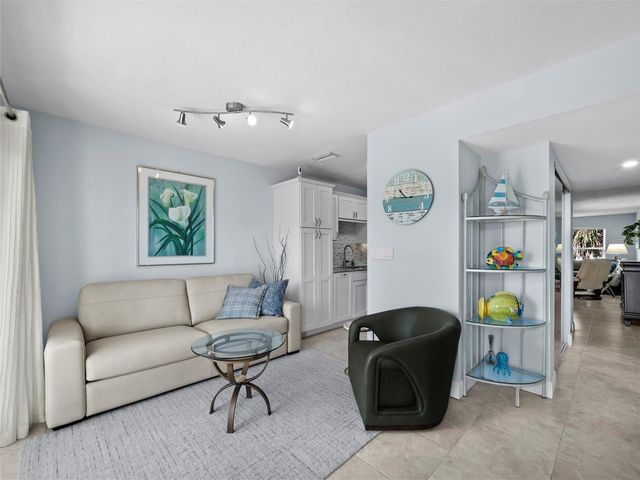 3320 GULF OF MEXICO DRIVE 206C, Longboat Key, FL 34228