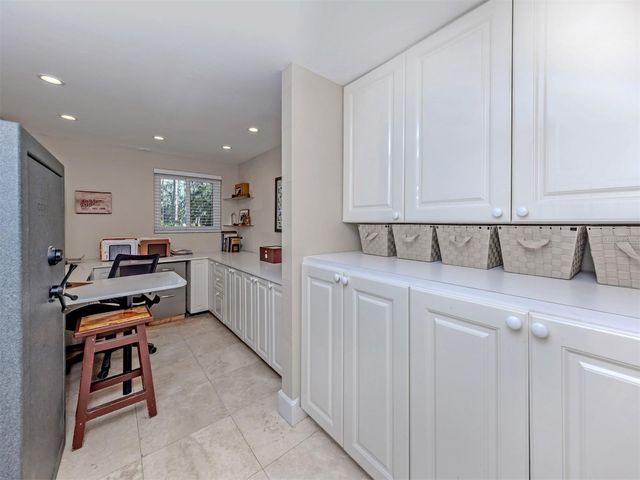 4710 HIDDEN FOREST LANE, Sarasota, FL 34235