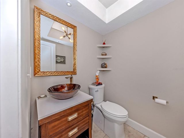 4710 HIDDEN FOREST LANE, Sarasota, FL 34235