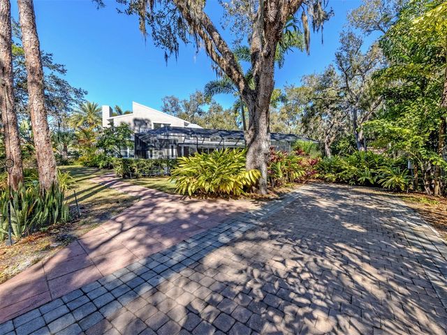 4710 HIDDEN FOREST LANE, Sarasota, FL 34235