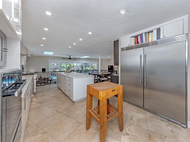 4710 HIDDEN FOREST LANE, Sarasota, FL 34235