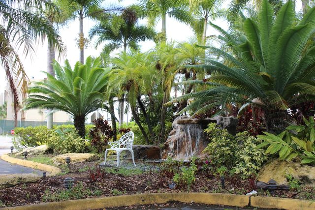 3425 VIA POINCIANA 203, Lake Worth, FL 33467