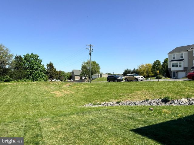 16 BRITANIA CT, Martinsburg, WV 25405