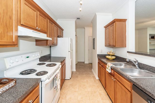 45 Sycamore Avenue Apt 1414, Charleston, SC 29407