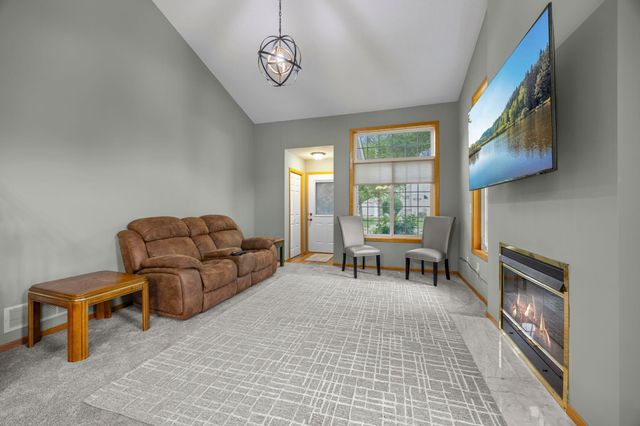 8692 Bechtel Avenue 73, Inver Grove Heights, MN 55076