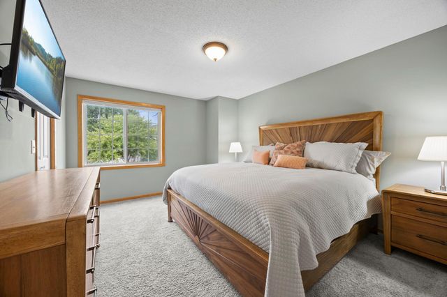 8692 Bechtel Avenue 73, Inver Grove Heights, MN 55076