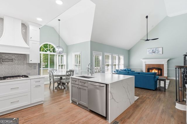 1306 Benbrooke Lane NW, Acworth, GA 30101