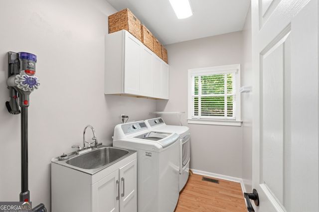 1306 Benbrooke Lane NW, Acworth, GA 30101