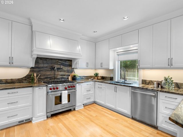 15262 Nw CASEY Dr, Portland, OR 97229