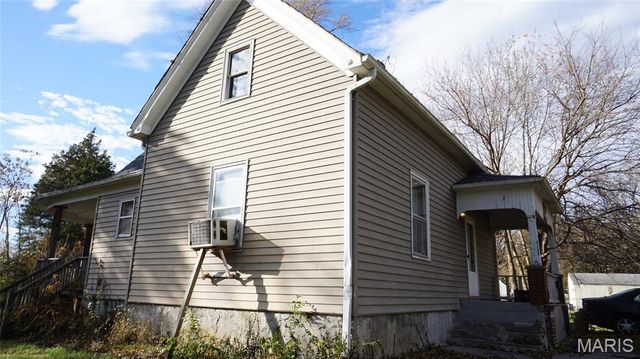 1801 Roosevelt Avenue, Belleville, IL 62226