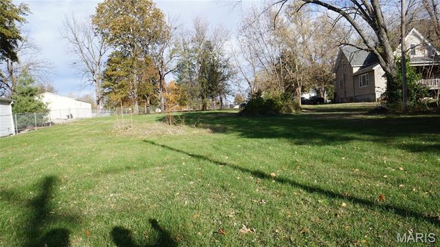 1801 Roosevelt Avenue, Belleville, IL 62226