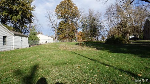 1801 Roosevelt Avenue, Belleville, IL 62226