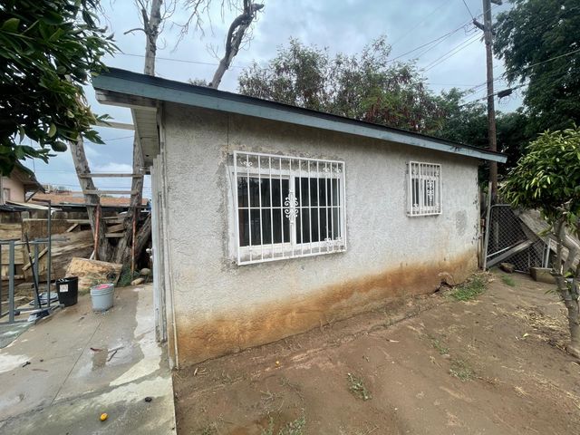 3044 Cesar Chavez Boulevard, Fresno, CA 93721