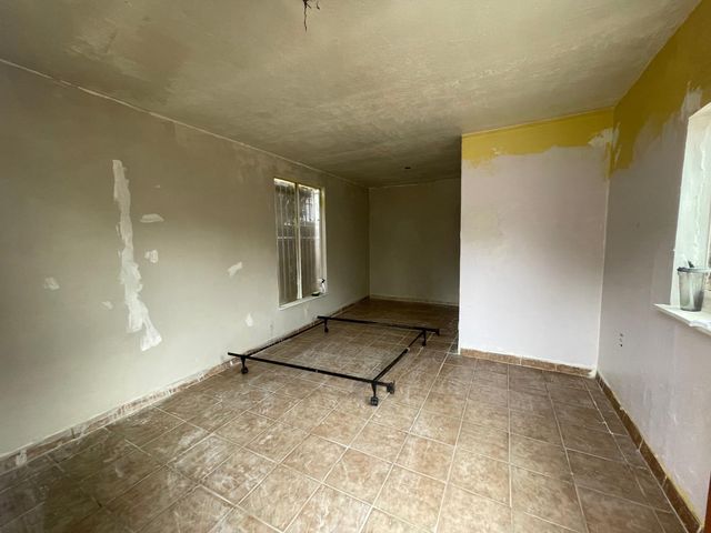 3044 Cesar Chavez Boulevard, Fresno, CA 93721