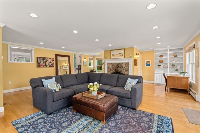 175 Pelham Island Road, Wayland, MA 01778